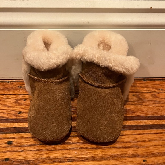Ugg Boots for babies! 5” in length (size unknown) - Picture 2 of 8